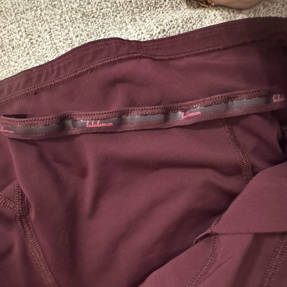 Lululemon Athletic Skirt with built in shorts maroon size 4 skort burgundy - Picture 5 of 6